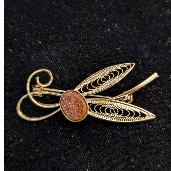 Vintage Gold Tone Goldstone Cabochon Filigree Curved Leaves Swirl Brooch - Picture 1 of 5